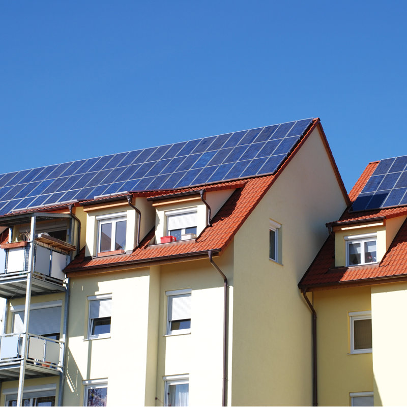 Mehrfamilienwohnhaus mit Solar